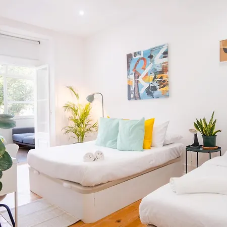 Soar L Graca L * Lisbon